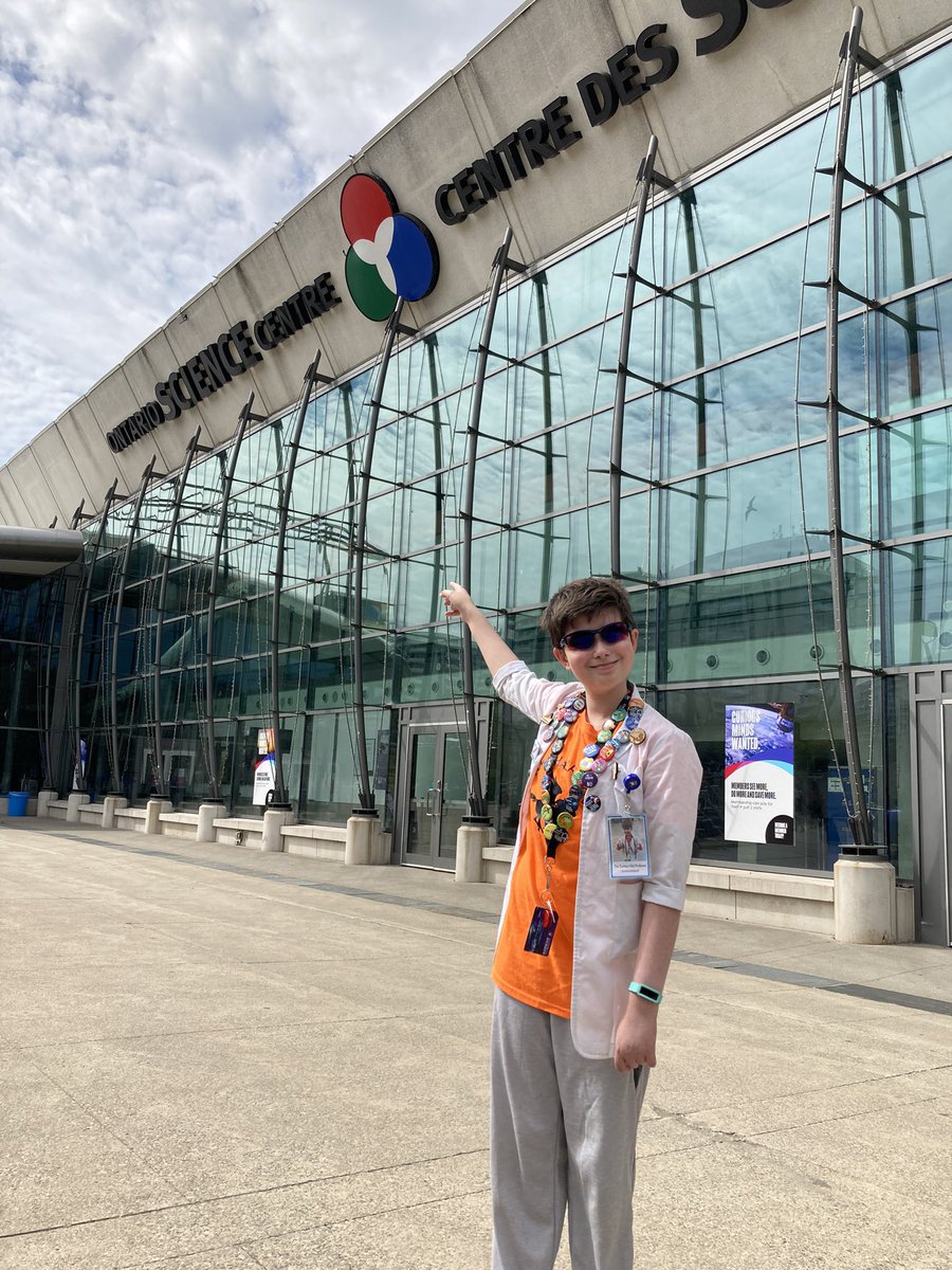 curiouskidprof's tweet photo. Glad to finally be back @OntScienceCtr! #science #fun #STEM https://t.co/d16r4stR0V
