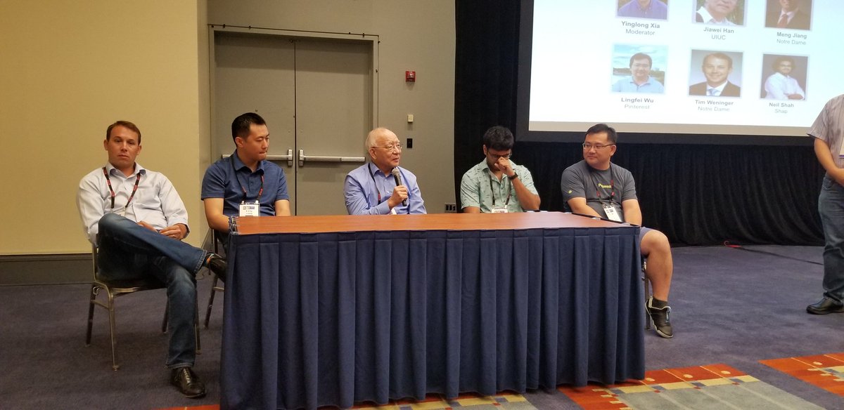 Jiawei Han discussing ups and downs of Graph Mining popularity. <a href="/mlgworkshop/">MLG Workshop</a> #KDD2022