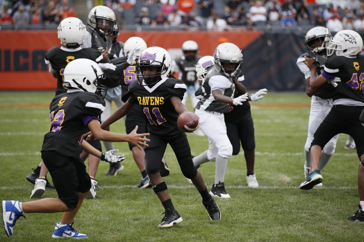 BearsOutreach's tweet photo. Thanks to the Back of the Yards &amp; Prosser @CPLAthletics girls high school flag football teams along w/ the Junior Bear tackle football teams from La Follette Park &amp; Lindblom Park for celebrating #PlayFootball Month w/ us at #DaBears game on Saturday.

#KCvsCHI https://t.co/ky1OUbRfrZ