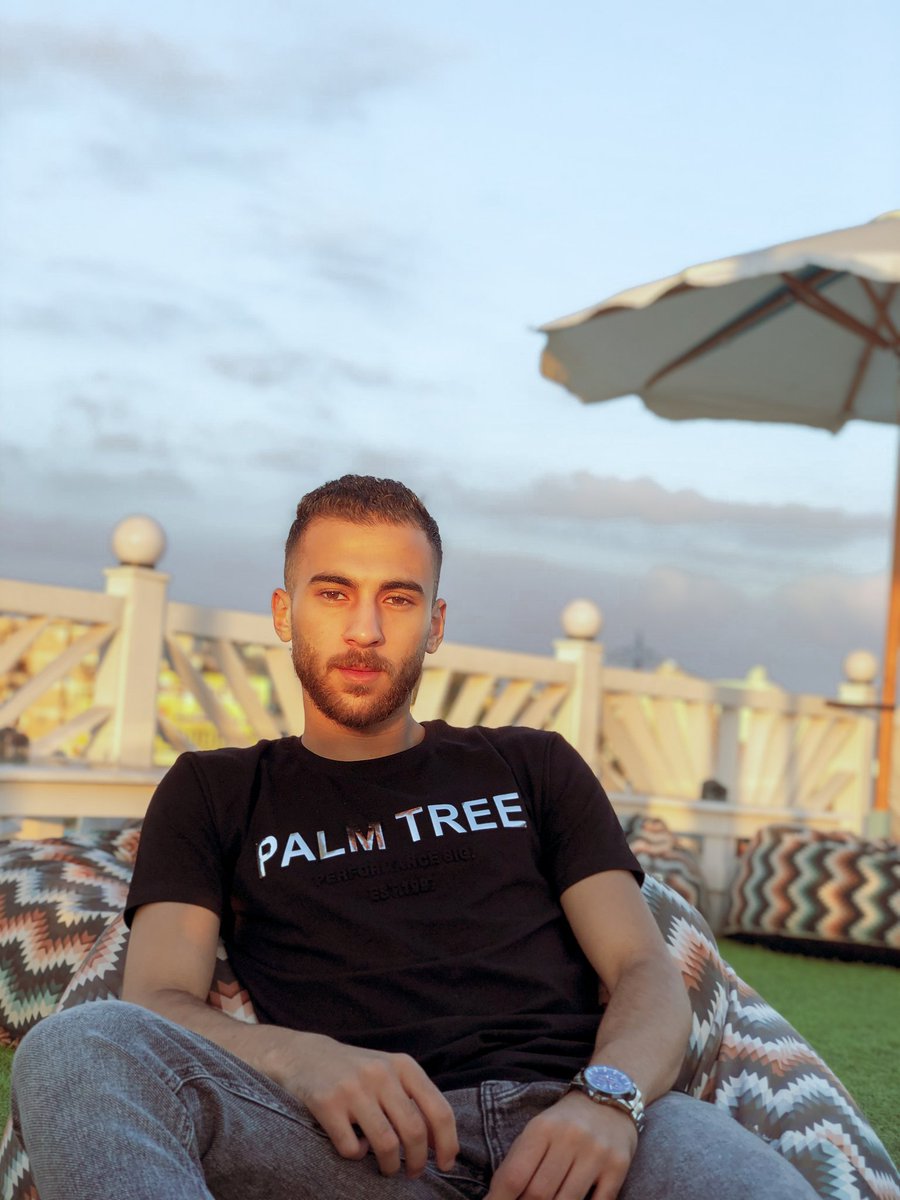 mo3ggza's tweet photo. #NewProfilePic https://t.co/NYMLLz1k49