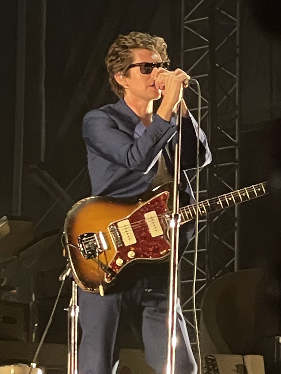 alex turner bot tweet media