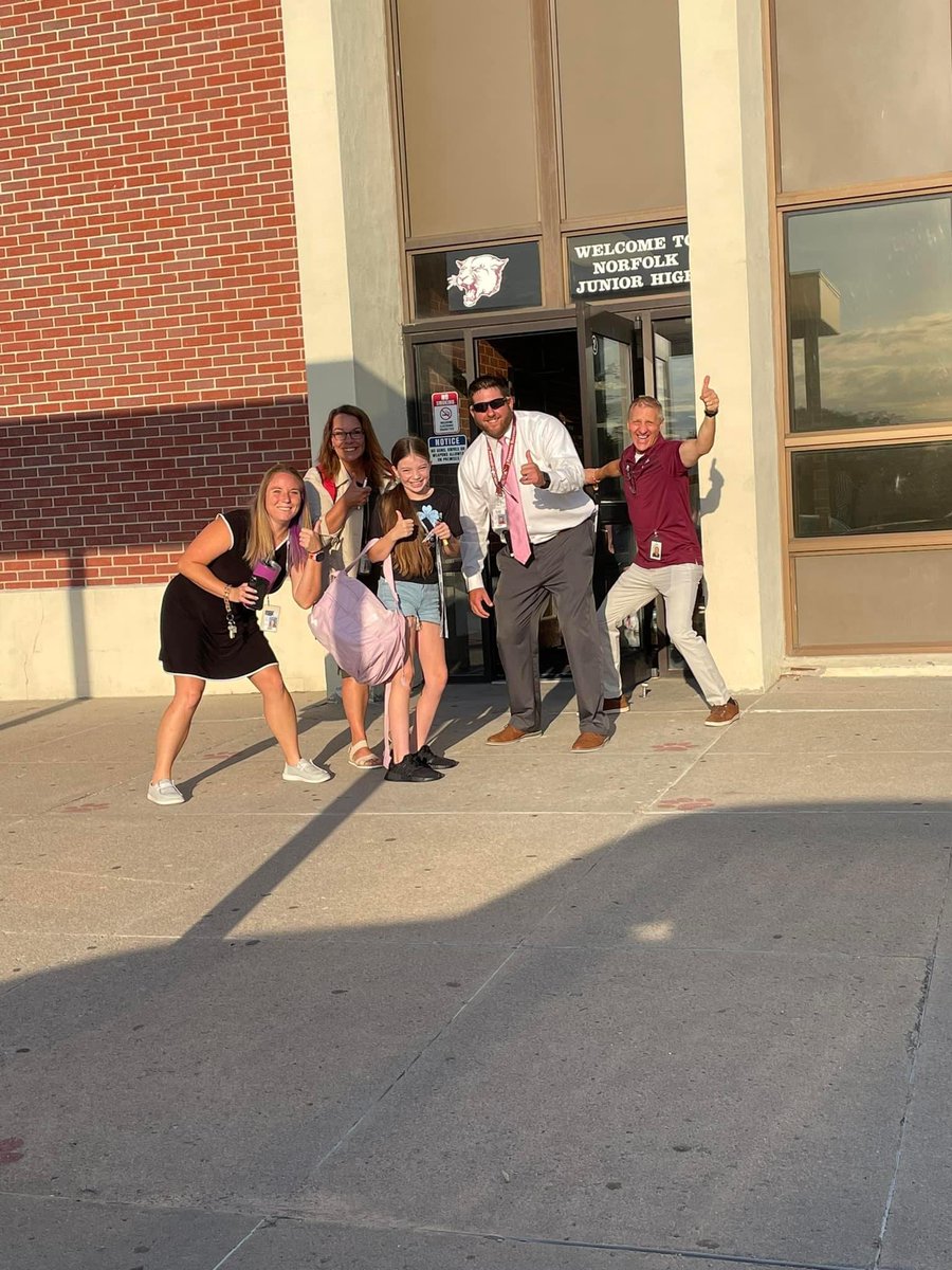 npspanthers's tweet photo. The 2022-2023 school year is off and running. 
Welcome Back! #npspanthers 🐾 https://t.co/CLBX93Gen1
