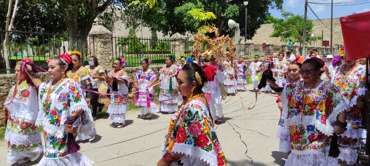 APCECampeche's tweet photo. La Dirección de Patrimonio Cultural Material e Inmaterial de la #APCEC, estuvo presente en los preparativos del ritual Ch´a´ Cháac en la comunidad maya de Nunkiní, en el municipio de Calkiní.
Conoce más: https://t.co/oeFtwG6fcx https://t.co/g7WXBDme66