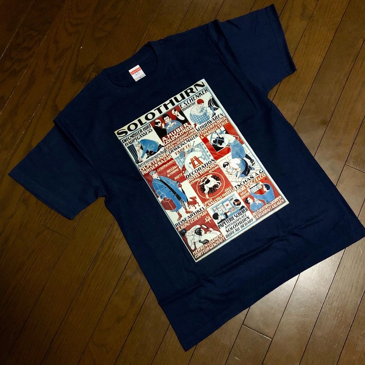 ys_print_works's tweet photo. スイス・ソロトゥルン(ゾロトゥルン)の古い電話帳より。パッチワーク風のプリントで、自分としてはお気に入りなんだけど、1つも売れてないから自分で作ってみた。
#suzuri #tシャツ #プリントtシャツ #スイス #ソロトゥルン https://t.co/lPR1oKTmpX