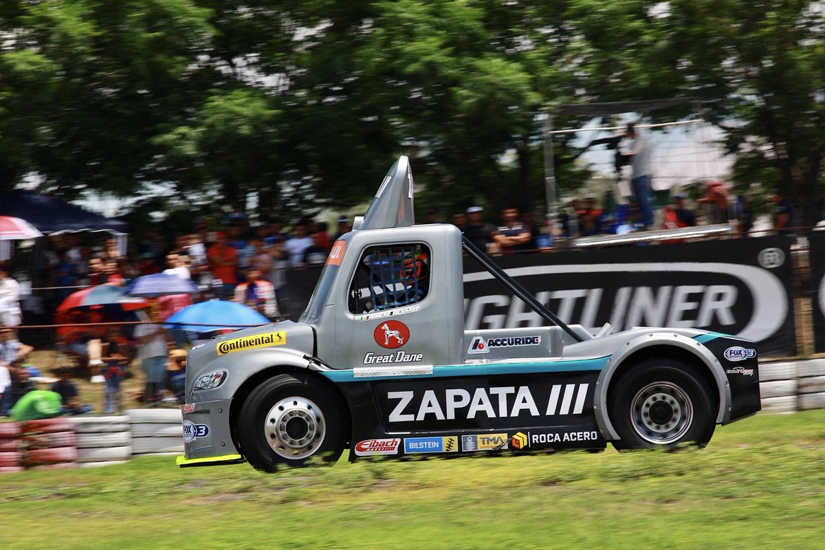 Homero Richards gana en los Tractocamiones, quinta ronda de la Súper Copa: bit.ly/3w31xeu
🏆 #ComisiónPista