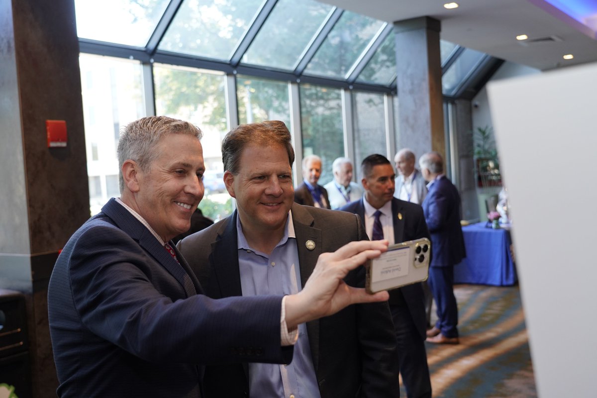 CSG_East's tweet photo. Thanks for joining us to kick off the #CSGEast 61st Annual Meeting, @GovChrisSununu! https://t.co/FFNN7oxUau