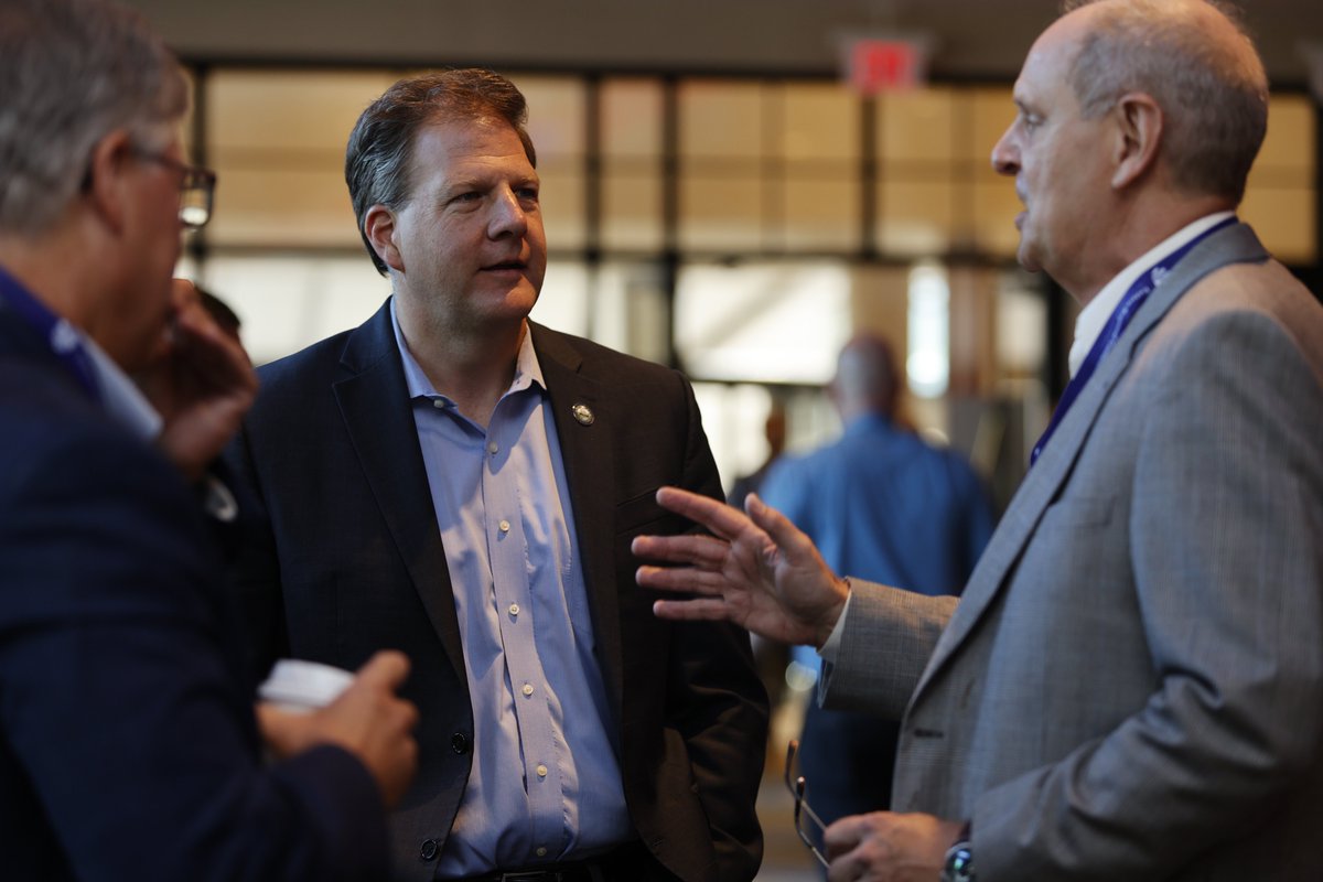 CSG_East's tweet photo. Thanks for joining us to kick off the #CSGEast 61st Annual Meeting, @GovChrisSununu! https://t.co/FFNN7oxUau