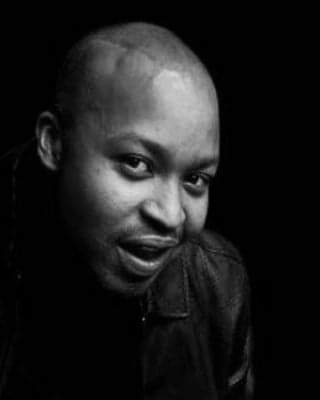 NtuliManqoba's tweet photo. Death be not proud , the legend has rested, may his family Nd friends find strength in this sad nd hard time #RIPMagesh #RIPTokolloTshabalala #riptokollo https://t.co/NYDNZoTOke