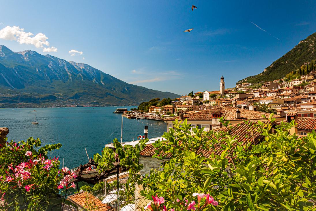 MarcusMaier1987's tweet photo. @BraydenCreation Pictures are from my vacation at Lake Garda. https://t.co/0xZNJaJxNZ