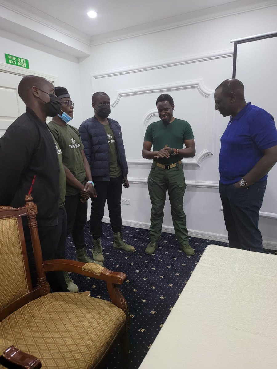 NelsonHavi's tweet photo. Congratulations my Friend, President-Elect, Dr @WilliamsRuto. At the beginning, everyone, including my family and friends doubted and disputed my decision to work with you, save for these 3 young men and the young lady. We are vindicated in many ways, your Excellency, my Friend. https://t.co/SnRwY4S7lY