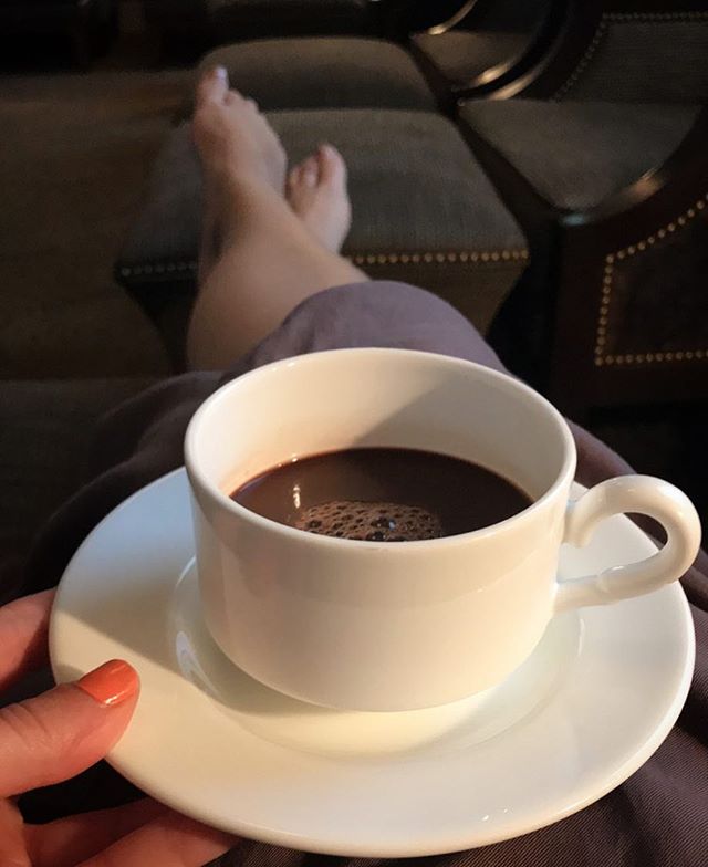 HersheyPA's tweet photo. Happy #NationalRelaxationDay from the spas in #HersheyPA!  Visit the link in the bio to find out how you can celebrate this sweet holiday with an appointment at #ChocolateSpa and #MeltSpa.
📸 : @paigealexandrabogle, a_capone_connection, @aseabrooks130 https://t.co/1KQjHpe3ve