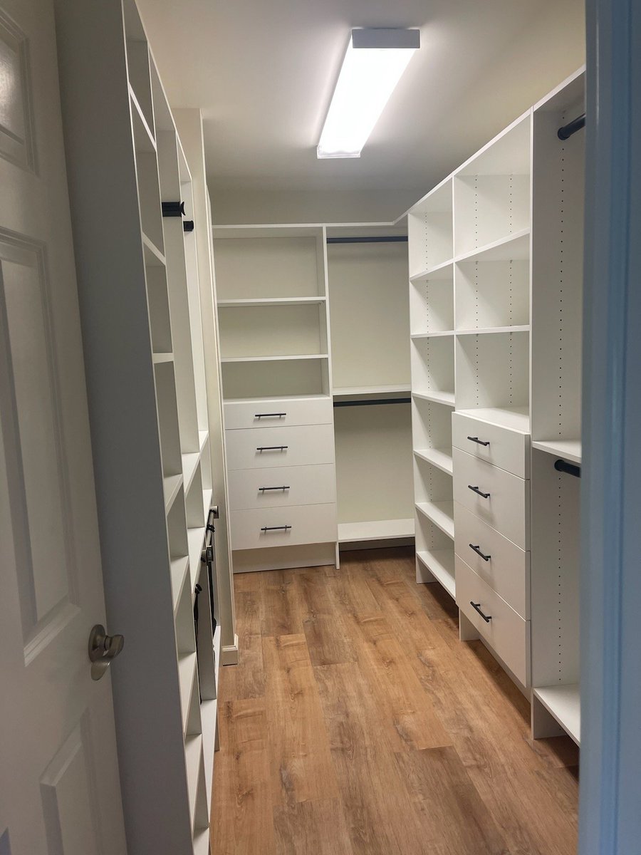 clozetivityNY's tweet image. How can #Clozetivity of the #CapitalRegion UPGRADE &amp;amp; MAXIMIZE your storage space this fall?

Send us a message today for your FREE estimate!
#closets #customclosets #CliftonPark #Albany #CliftonParkNY #AlbanyNY #CapitalRegionNY #Loudonville #Guilderland