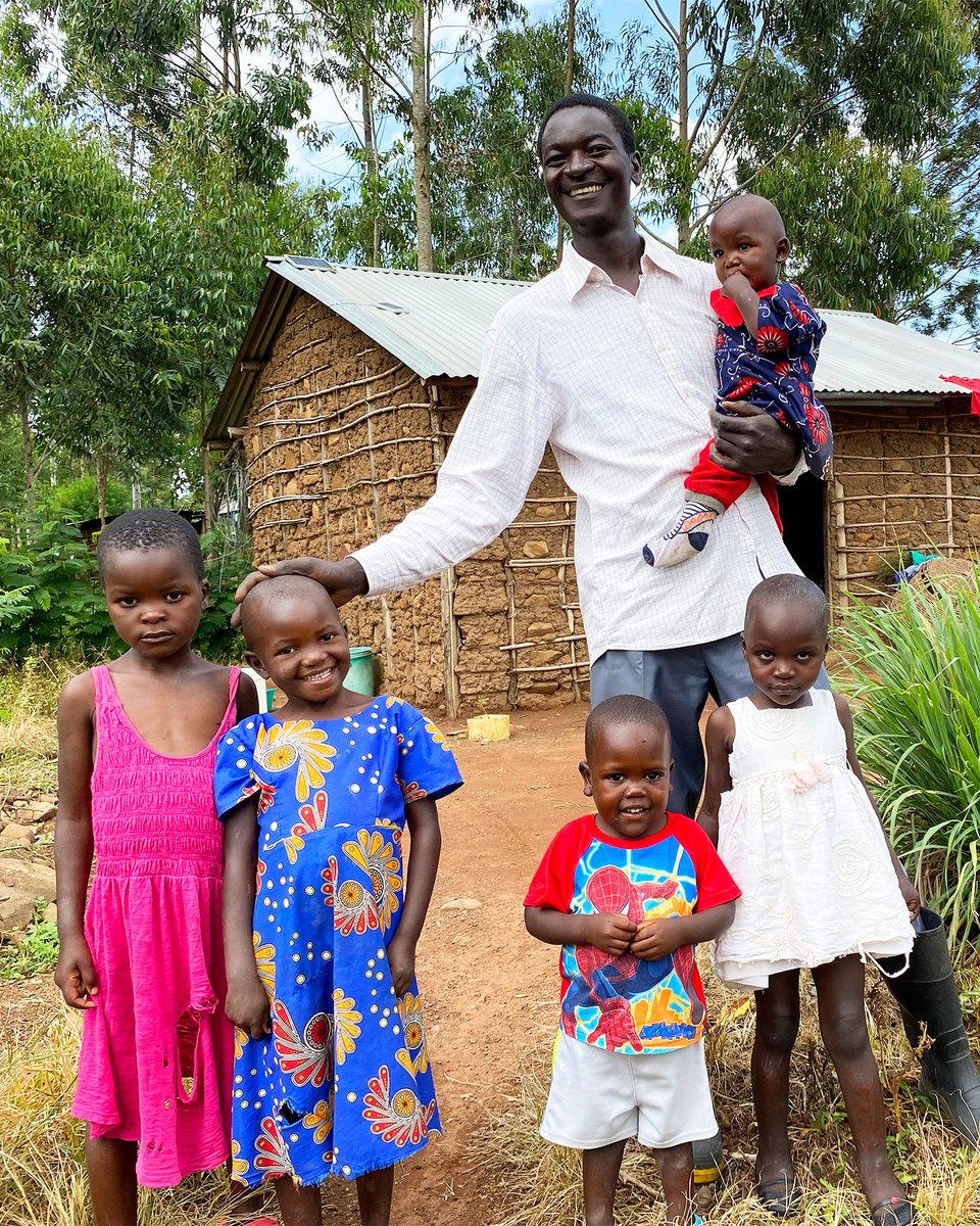 Treesftf's tweet photo. David Ochieng joined our program last year to provide for his family of five. 1,500 trees later, David’s Forest Garden and his family are thriving together.

That’s the power of the #ForestGardenApproach. Thank you for planting trees and changing lives 🌳

#LetsGetPlanting https://t.co/GhVat8X7b0