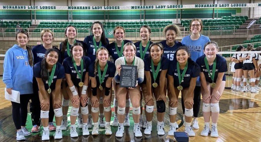PressPassSports's tweet photo. Today’s @PressPassSports 🎙
🏈News and notes from scrimmages across the area from 5A to six-man
🏈An update on Valley’s Blake Beard
🏐@WPlainsVB grabs the schools first tourney gold plus @ahsvolleyball, @LadyWhiteface &amp; @BushlandVBall start strong
https://t.co/kAy9pNQrqm https://t.co/YyVOHuWoyU