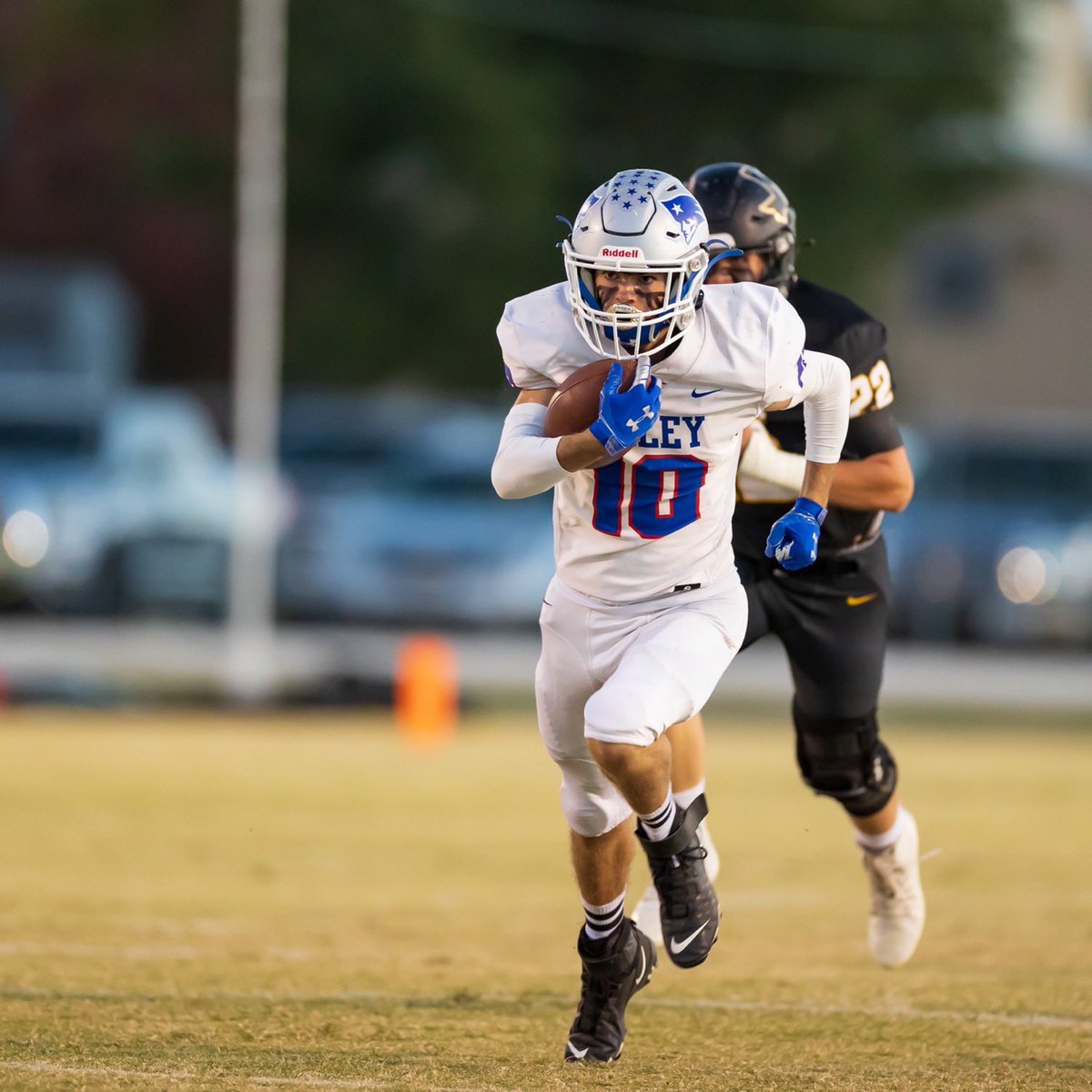 PressPassSports's tweet photo. Today’s @PressPassSports 🎙
🏈News and notes from scrimmages across the area from 5A to six-man
🏈An update on Valley’s Blake Beard
🏐@WPlainsVB grabs the schools first tourney gold plus @ahsvolleyball, @LadyWhiteface &amp; @BushlandVBall start strong
https://t.co/kAy9pNQrqm https://t.co/YyVOHuWoyU