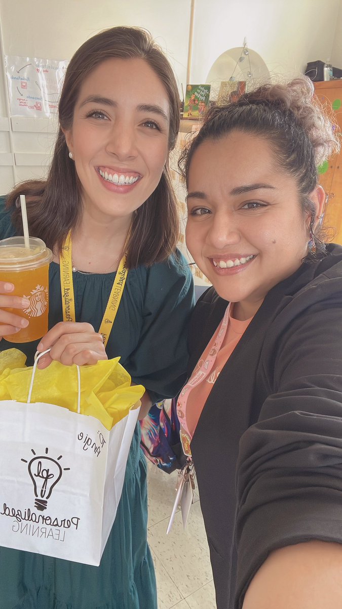 From one Angie to another 💜 I wish you a wonderful school year 🐝 #TeamA #firstdayofschool <a href="/PersonalizeDISD/">Personalize Dallas ISD</a> <a href="/angieleem/">Angie Lee</a> @PLSamHouston