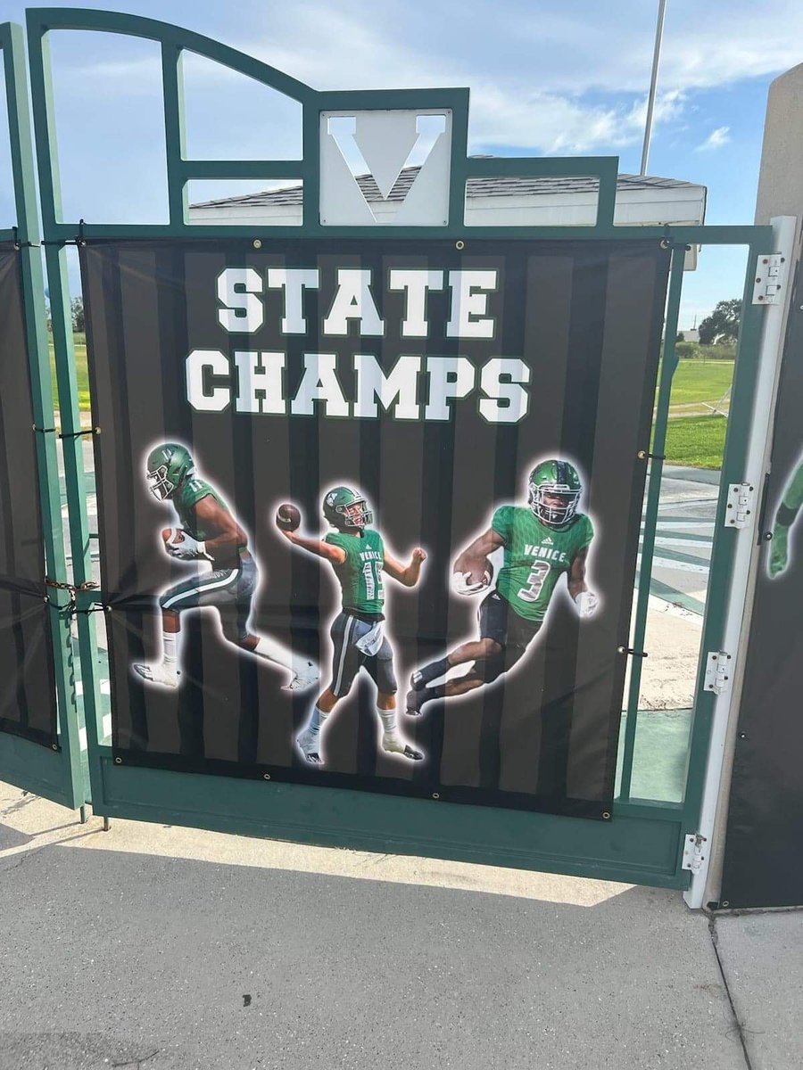 Who in the hell left the gate open?
#8AStateChamps