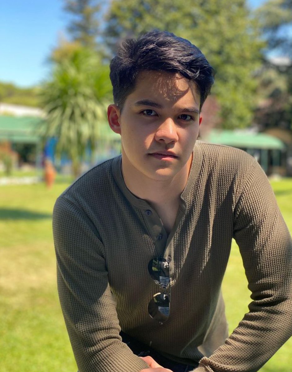 Happy birthday to the best boy <a href="/_robblackburn/">Rob Blackburn</a>. The standard ✨

BENTE NA SI ROB