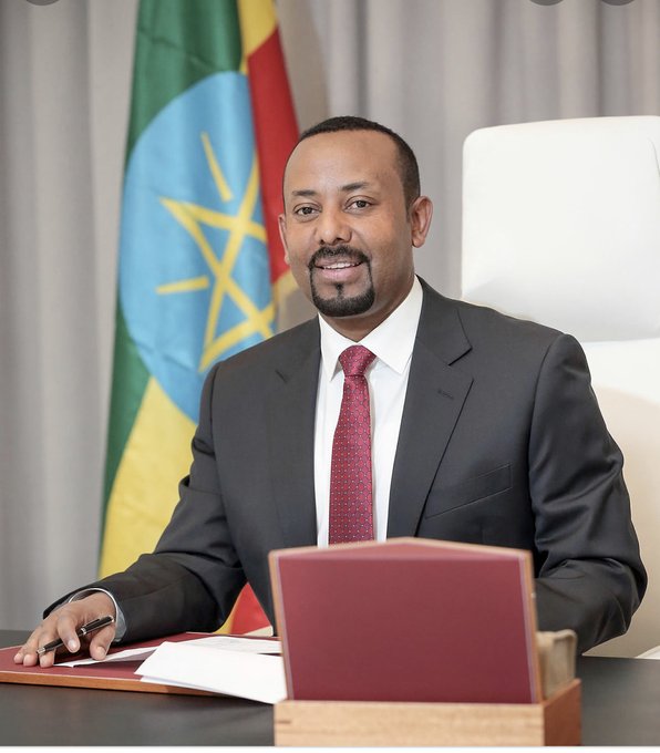 SEFAAGov's tweet photo. Happy Earthday Wish you many many more. 💛💚❤ @PMAbiyAhmed https://t.co/gn1ylVXA2w