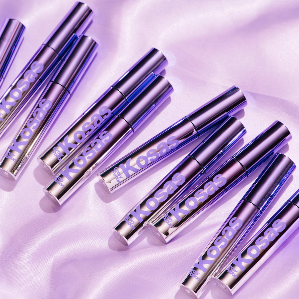 NEW! Meet GrowPotion 🌱 It’s a clean 2-in-1 brow and lash boosting serum that accelerates the appearance of fuller, feathery brows and longer, thicker lashes. Manifest your best brows + lashes 🔮