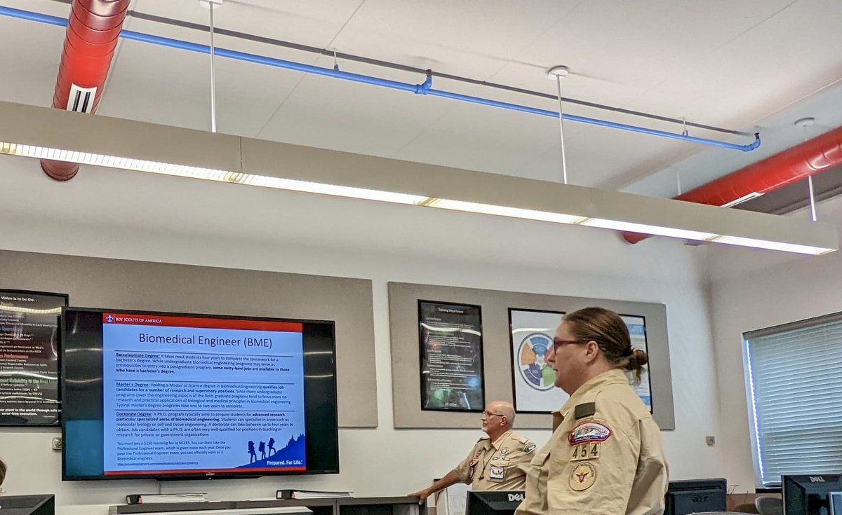 MWUPharmacology's tweet photo. Pharmacology faculty @MarshaPiercePhD taught the #HealthCareProfessions #MeritBadge at the annual #DresdenGeneratingStation #MeritBadgeClinic for #RainbowCouncil. @boyscouts https://t.co/JM1k4qM1Oa