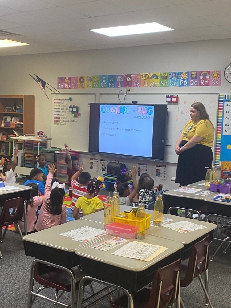 First graders in Ms. Fortner’s class are already on a roll this morning with setting classroom routines and procedures! #Work4Win #1stgradestrong #44DecadesStrong