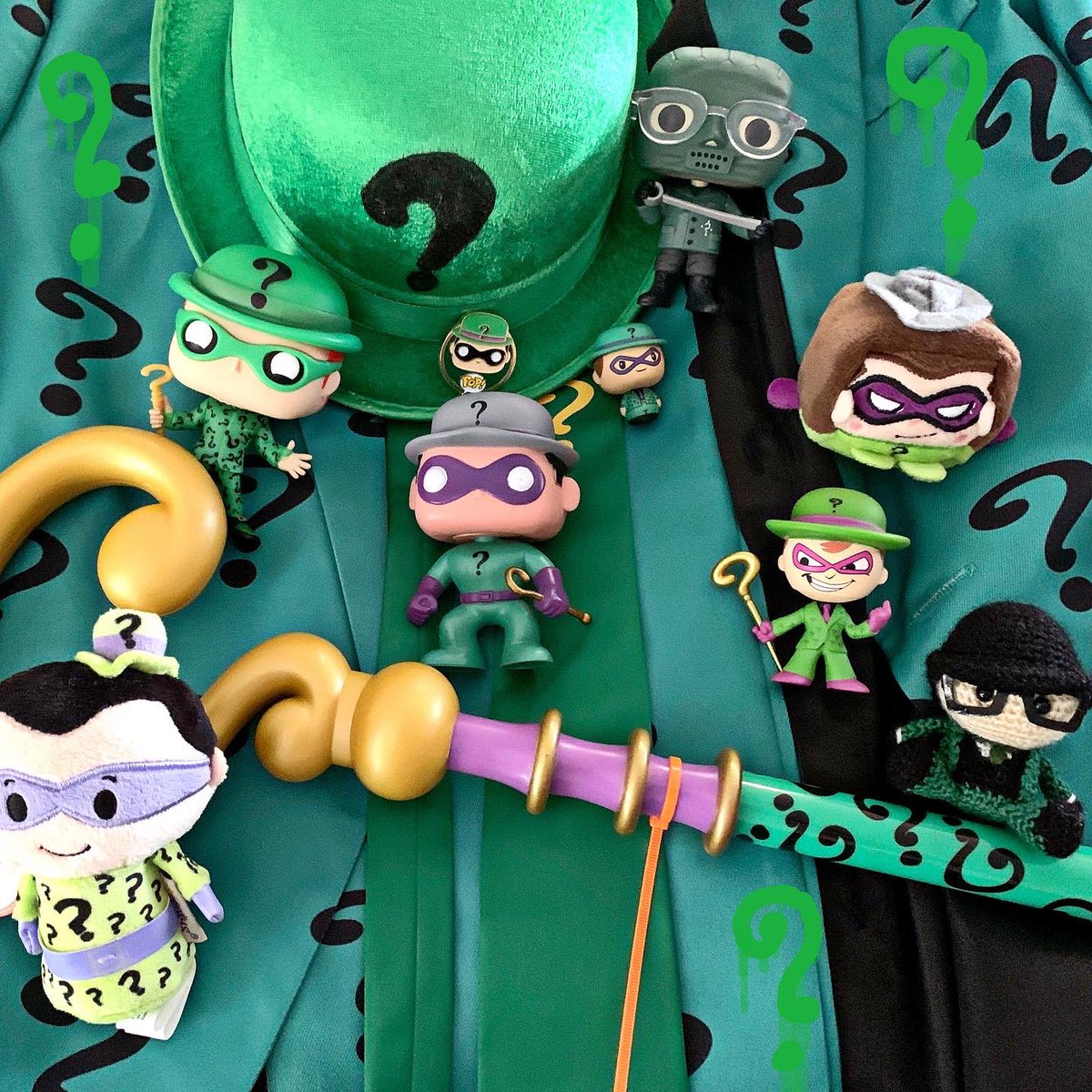 EisenMadchen64's tweet photo. I wanted to share this. Everyone is #fanofsomething. The theme for @funko #funkophotoadaychallenge on Twitter is just that. I am a fan of The Riddler and have every single funko of him and The Penguin. What are you a fan of?
#funko #funkopop #funkofamily #funkodccomics https://t.co/lVuVRLcaZH
