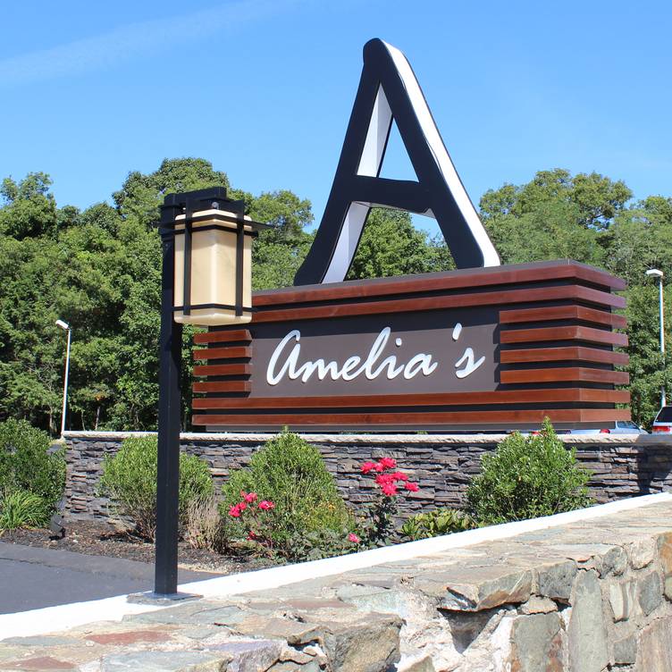 BostonWpf's tweet photo. Boston Women in Public Finance is hosting an End-of-Summer Happy Hour on 8/25 at Amelia's in Stoughton! We would love to see you there! Register here: https://t.co/a7lLen6Rfh. https://t.co/qQa09AVyr2