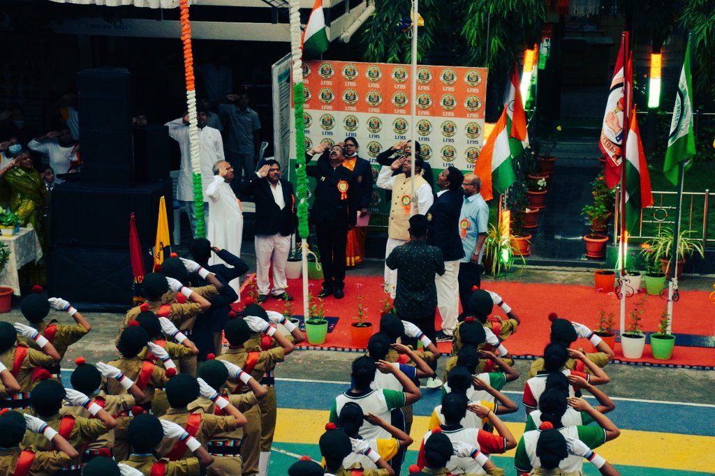 TennetiKrshnaMP's tweet photo. #IndependenceDay2022 turned out to be special and nostalgic.I unfurled and saluted the national flag in my alma mater, Little Flower High school. Skits by children reminded us of the sacrifices made by our freedom fighters. We owe lot more to #MotherIndia. https://t.co/Dec0fNz980