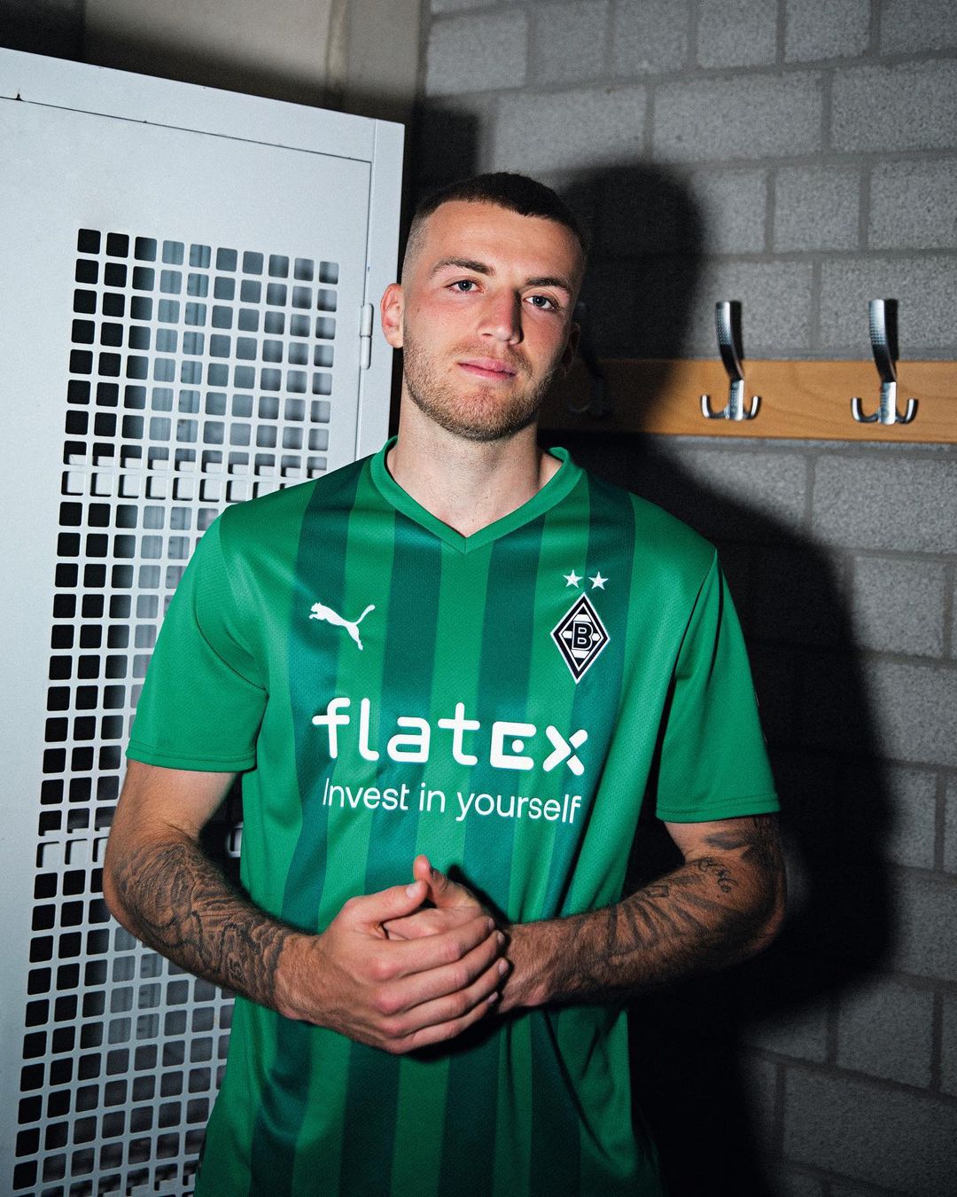 FaNx5E6XEAENQKL?format=jpg&name=large