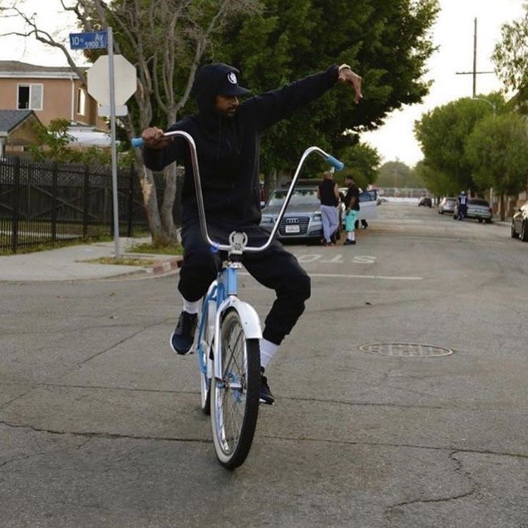 Str8Forevaa's tweet image. Happy C-Day to tha greatest 💙🏁😍 we love and miss you 🥺#NipseyHussle