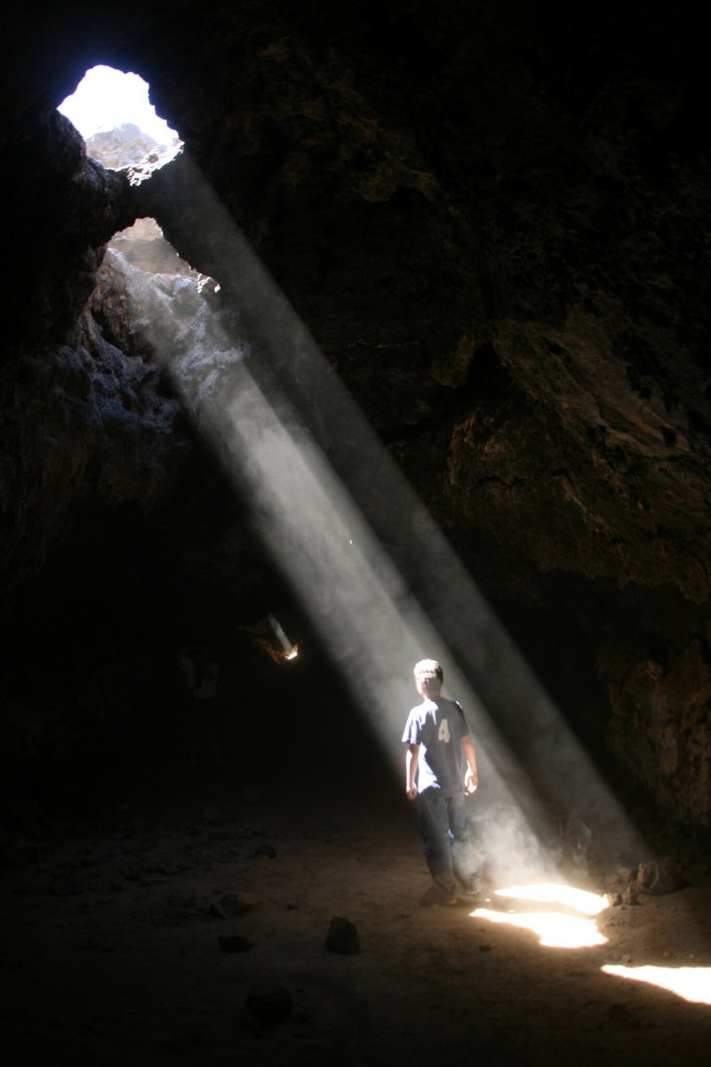 FranklinWKeeney's tweet photo. Lava Tube in the Mojave National Preserve https://t.co/2ITfR9RMgn

#LavaTube #MojaveNationalPreserve #Desert #Mojave #MojaveRoad #overlanding #overlandinglife #camping #hiking #offroad #4x4 #4x4ing #adventure #offroading #overland #overlanding #Photography #camping https://t.co/jL0pzBxc8e