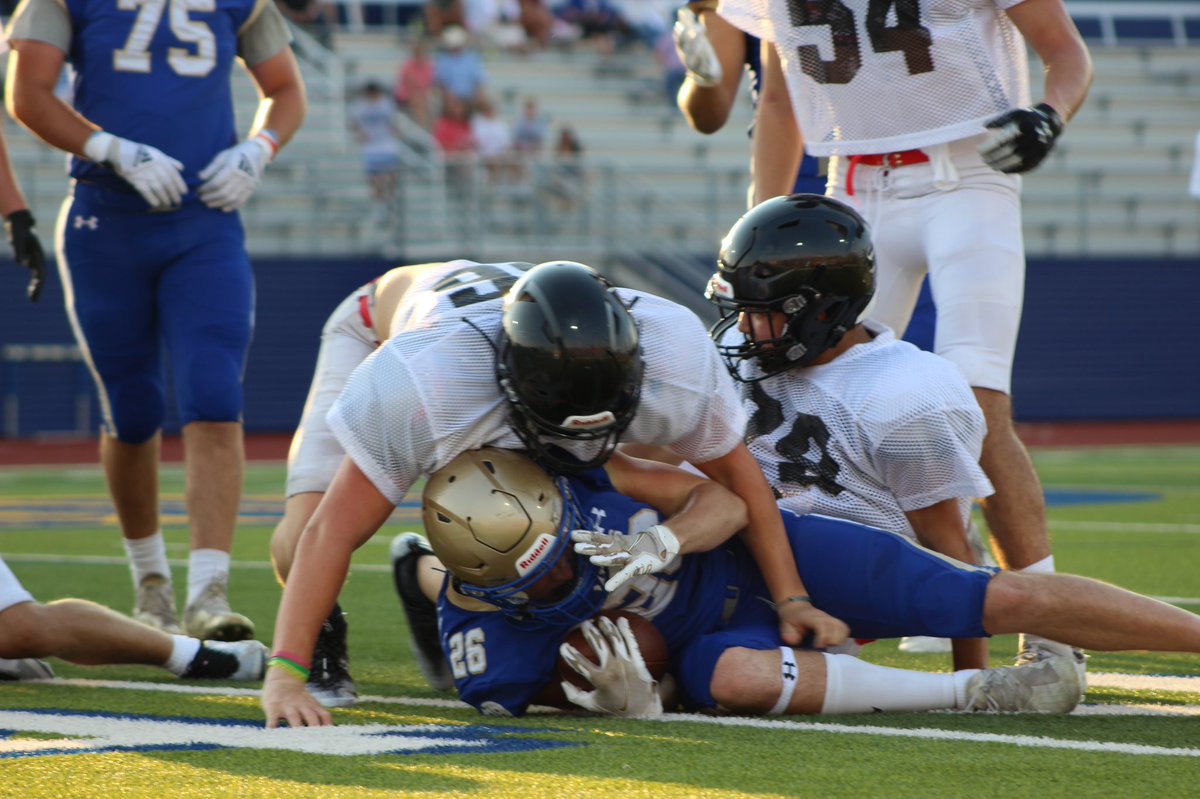 WC_Football_'s tweet photo. Great scrimmage against Alamo Heights. A lot of strides made from our Chargers! Looking forward to scrimmage #2! @WCRonHarris @NeisdAthletics @NEISD https://t.co/XBPZ3JE3rv