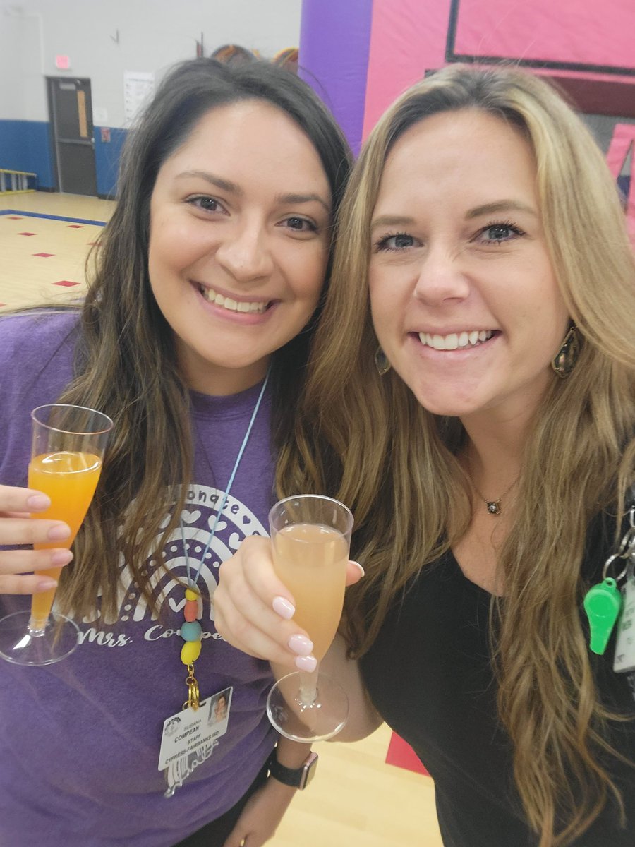 Mrs_Mikeska's tweet photo. Celebrated @HairgroveCFISD receiving an A rating and 6/6 possible distinctions!! Unbelievably proud of our students and honored to work amongst the best!! Proud moment today! #wheremagichappens 

 (P.S. It’s just lemonade in the cups, I promise!)  @CyFairISD @MleeMichelle https://t.co/SI1ggwe3Kr