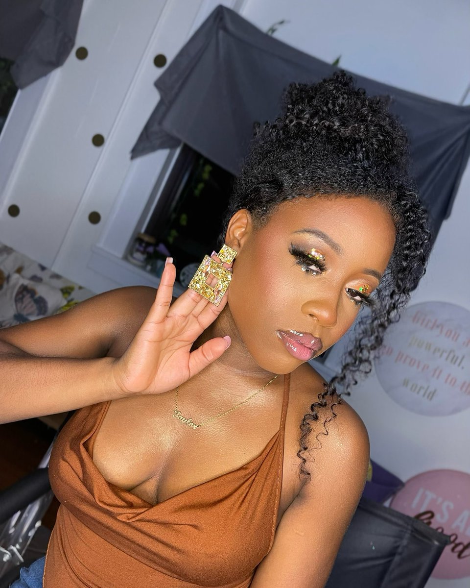 Trillee_xo's tweet photo. 📍 Connecticut Makeup Artist
IG| @_kalithemua ❤️‍🔥 https://t.co/OSpuubl0YL