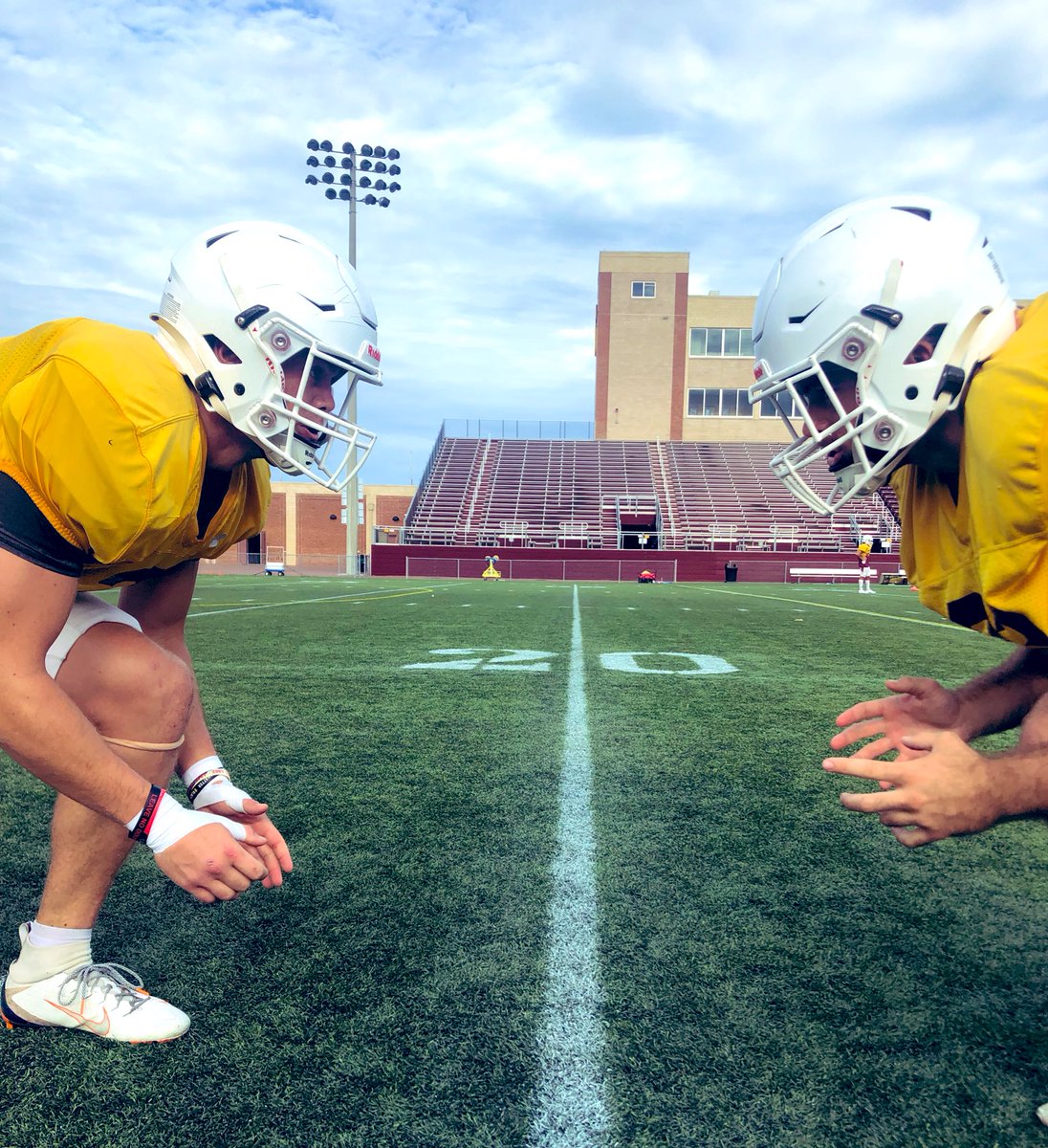 SeaGullFootball's tweet photo. Full pads, full go.

Practice 6️⃣ in the books.

#GoGulls #GoldPride https://t.co/kcL3nSxE7W