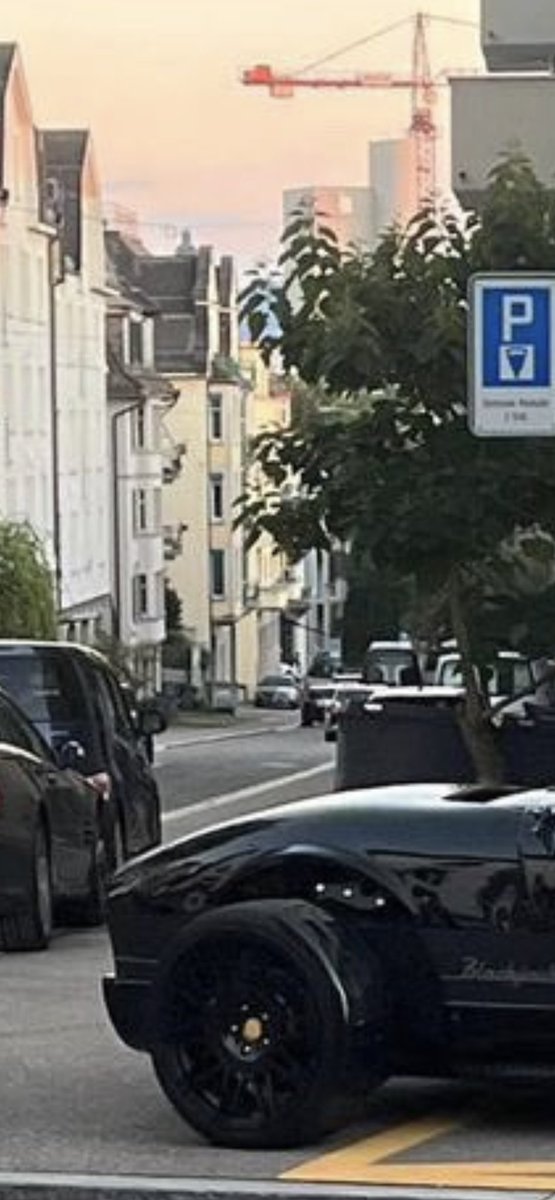 CLTracker's tweet image. A few days ago, Justin Bieber and Hailey Bieber were spotted driving around Zurich, Switzerland. From the only picture of them driving we were able to pinpoint the very spot the picture was taken from. 

🗺Nelkenstrasse St. Zurich, Switzerland. 

🗓August 8, 2022
