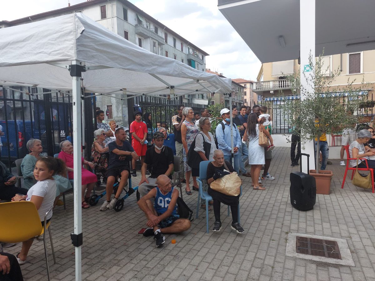 PastaStefano's tweet photo. #Anguriata di #Ferragosto al #Corvetto #Milano con @santegidionews per dire insieme #LivingTogether I tempi difficili si superano insieme, non urlando ‘prima quelli uguale a me’. Ponti, non muri! https://t.co/cV7CZbTHvf