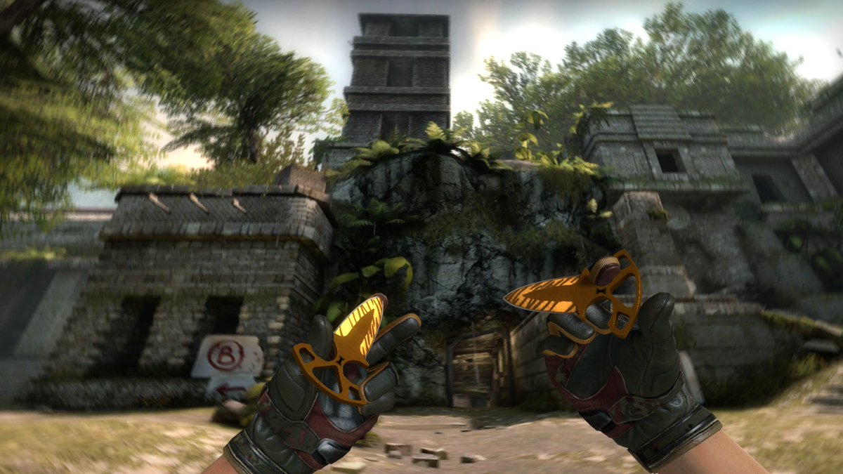 UncleBerl's tweet photo. 🚨 New Knife &amp; Glove Combo!
Low float FT⭐️3rd Commando Company
Factory New ⭐️Tiger Tooth | Shadow Daggers
Shout out to @AuntBarbaraCS for the help picking something out! https://t.co/rs7MvA4fZw
