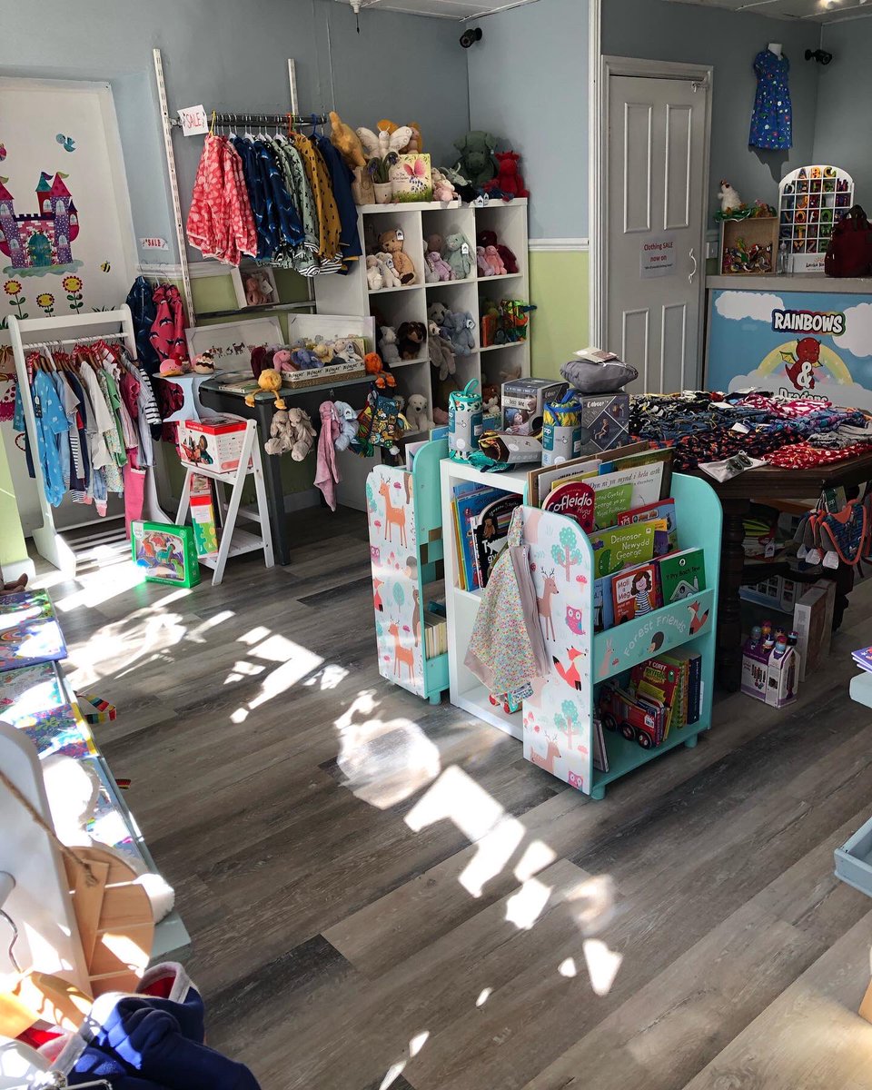 RainbowsDragons's tweet photo. Summer Opening times☀️

Tues 16th Aug: Closed
Weds 17th Aug: 4pm - 6pm
Thurs 18th Aug: 5pm - 6pm
Fri 19th Aug: 10am - 4pm
Sat 20th Aug: 10am - 4pm

Click &amp; collect is also still available on the website.

#rainbowsanddragonsabergele #shopindependent #shopsmall #northwales https://t.co/QOkWDNL9vN