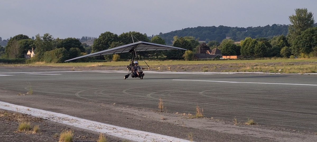 HadAirTeam's tweet photo. Magnificent men and their flying machines 😄
Congratulations to Kevin on completing a course of training @BMAAUK @WHGA and going solo on his flylight Adam sub 70 flexwing trike. Congrats Kev 👏 🍻 https://t.co/v4sxwWQkoY