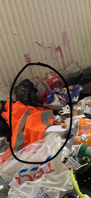 devonplumber's tweet photo. @mikesgas Who’s the geezer in the railway viz propped up against the rad ?? 🤣🤣 https://t.co/1OiIYxgbJx