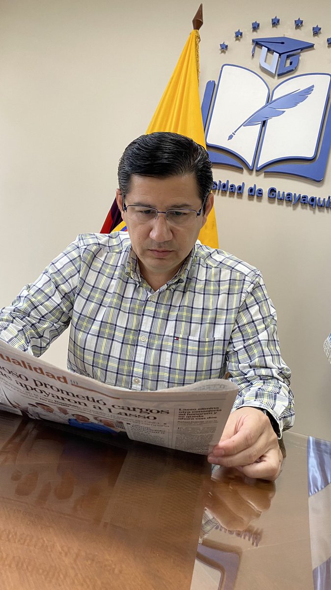 PacoRector's tweet photo. Las buenas noticias se comparten. Gracias a @Expresoec por ser portador de las excelentes noticias de la UG.

Que tengan un excelente inicio de semana querida comunidad universitaria.

#JuntoshacemoslasUG
#PacoRector
#UniversidaddeGuayaquil https://t.co/Rs4CzC82ot