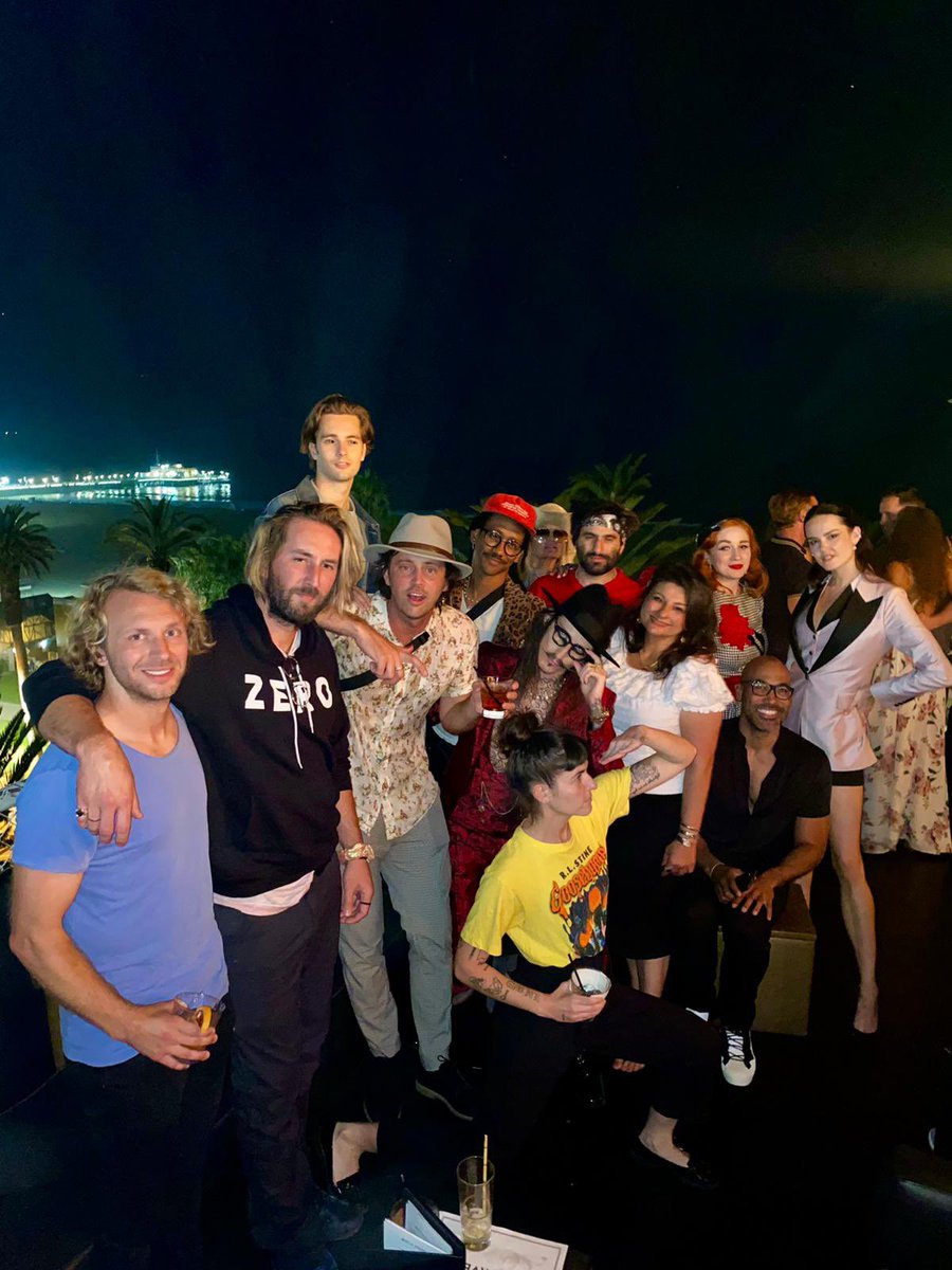 TamieAdaya's tweet photo. Hosting skaters and tailors to welcome @joshuakanebespk to @hotelshangrila https://t.co/2oklUIZnal