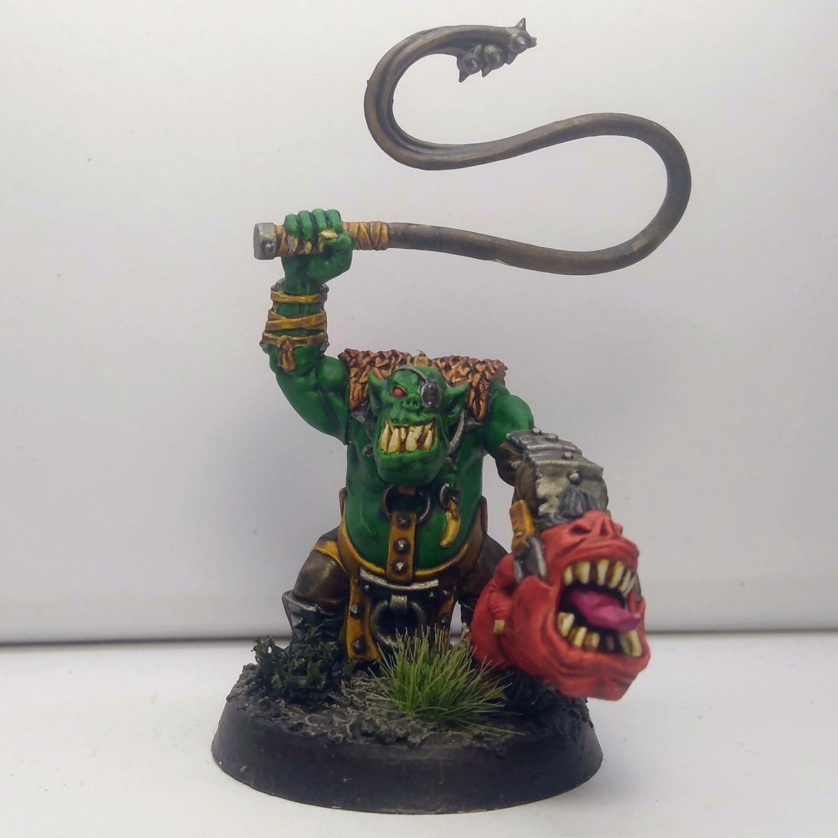 daGreenHorde's tweet photo. My (late) entry for July's #mortalcitizens

Runtgrod is responsible for handling the snotlings and squigs of his tribe. He is proud of his critters and enjoys training them, even though he already lost an eye in the process.

https://t.co/rV2CaTUAnT

#WarhammerCommunity https://t.co/usX4fLf1IY