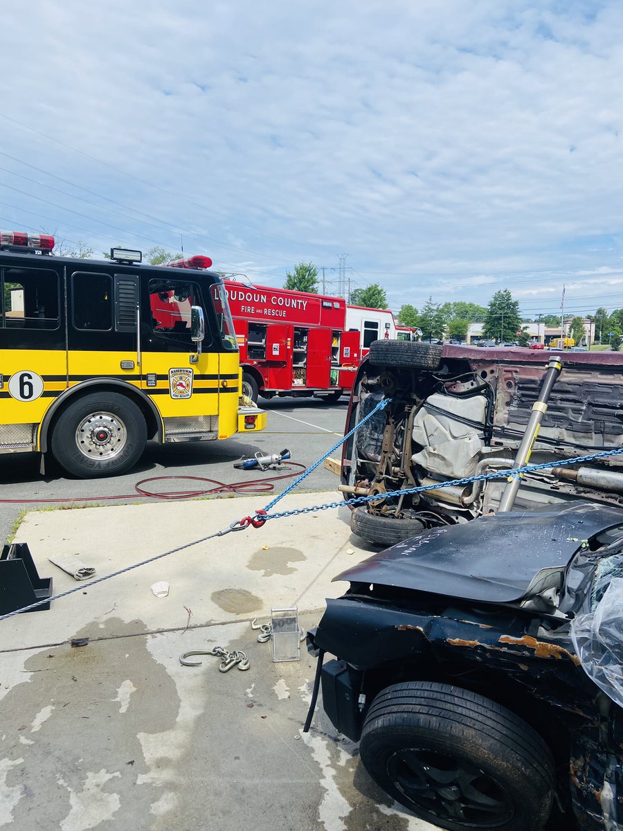 IlowiteJason's tweet photo. A few photos from some notable things my shift has been up to the last few weeks. We thrive on drilling every single day and collectively thinking of the next problem we may face that we can train for. It’s what the citizens deserve! https://t.co/pFhw6tyiIq