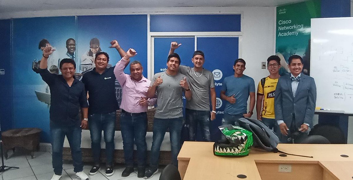 jrsolutionsec's tweet image. JRSolutions-Ec certificados en Redes de alta velocidad. Fibra óptica FTTH GPON. Diseños e  implementación a gran escala. #sutelcom #jrsolutions