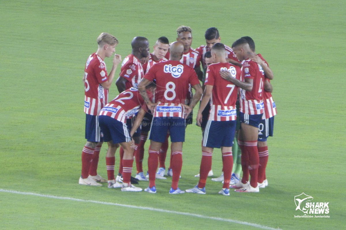 Sharknews10's tweet photo. 📸Imágenes del partido entre Junior vs Medellín #baloa #lbk #contenidooriginal https://t.co/Zc12nyN6sF