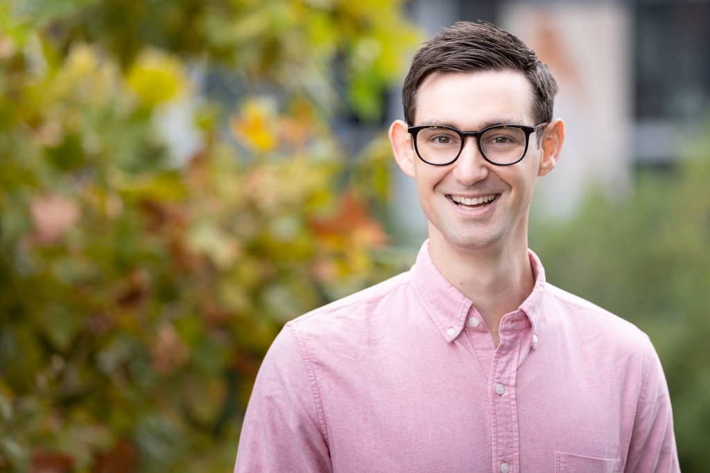 CharlesKingShow's tweet photo. At C King Media, we know how important it is to look your best! Thatโs why we offer team headshots that are cohesive, stylish, and modern. Check out @CFRenewables team headshots that we photographed a few months ago.
#headshots #photography #teamheadshots #portait https://t.co/0DGuMdoOSS