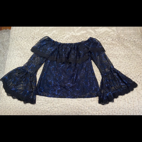 GreelyG53's tweet photo. So good I had to share! Check out all the items I'm loving on @Poshmarkapp from @JesikaRose08 #poshmark #fashion #style #shopmycloset #bumgenius #whitehouseblackmarket #cello: https://t.co/GKF6vWKmjm https://t.co/SsvQUg1YLg